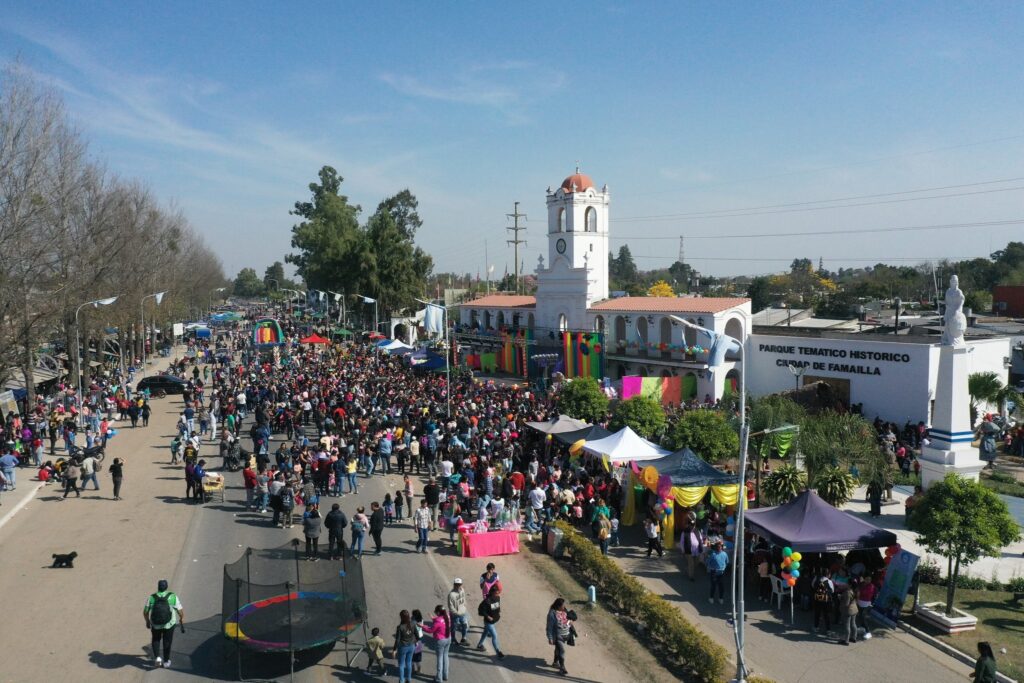 ESTE 9 DE JULIO FAMAILLÁ LOS ESPERA EN LA XVI FIESTA NACIONAL DE LOS MELLIZOS!!!